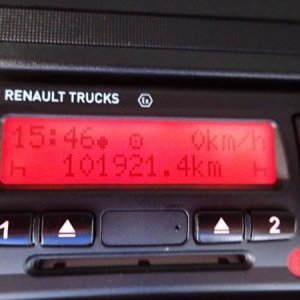 foto EUR6 tankwagen 8.5m3 Renault 19.5t (5+3 m3)